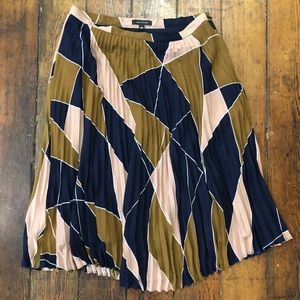 Ann Taylor mosaic pleated skirt